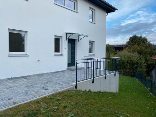 Foto - 7 Zimmer Doppelhaushälfte zur Miete in Essenbach