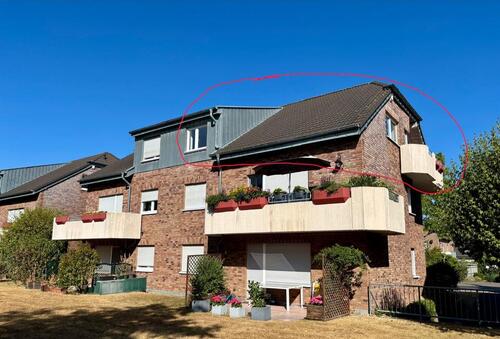 Foto - Helle, renovierte DG-Wohnung mit TG-Stellplatz