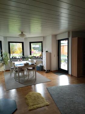 Foto - schöne Wohnung, 3 ZK,B, Gäste WC, Balkon und Terrasse, Garten