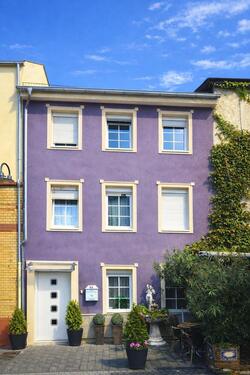 Foto - Kernsaniertes Reihenhaus mit 10-Jahres-Mietvertrag & Staffelmiete