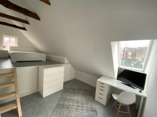 Foto - Möbliertes Zimmer mitten in Stukenbrock