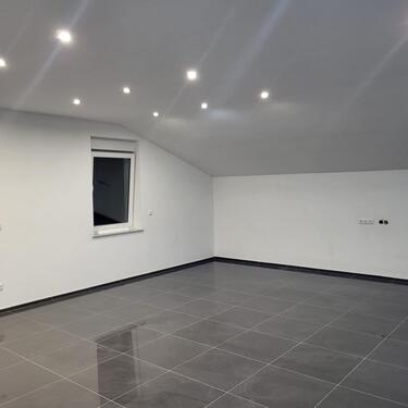 Foto - Moderne 100 m² Wohnung im Neubaugebiet Firmenich