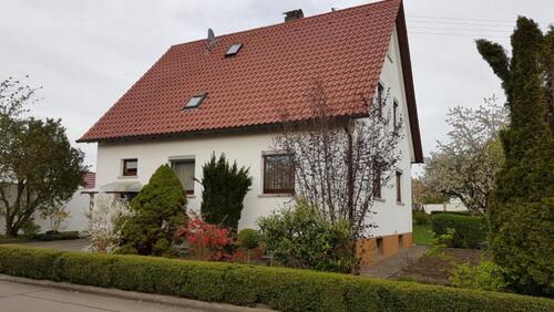 Foto - Einfamilienhaus mit Bauplatz, in Grabenstetten, von privat
