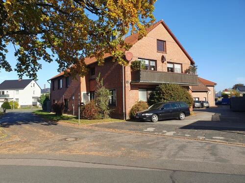 Foto - Schöne, helle 4-Zimmer-Whg., Kü., Bad, EBK in Isenbüttel