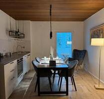 Voll möblierte, moderne 3-Zimmer Maisonette-Wohnung - Düsseldorf Stadtbezirk 9