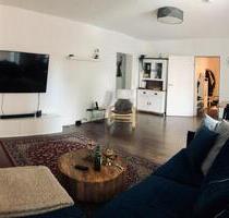 Moderne 4-Zimmer-Wohnung mit Balkon in zentraler Lage von Emden