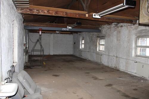 Foto - Lagerkapazitäten zu vermieten - 180,00 EUR Kaltmiete, ca.  90,00 m²
