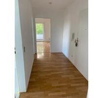 2- Zimmer Wohnung in Lengfeld mit Balkon, Küche und Stellplatz - Würzburg