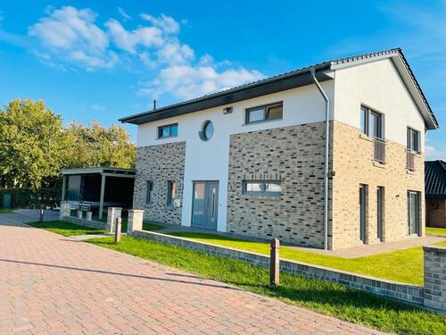 Foto - Energieeffizientes & modernes EFH Blender