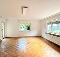 Erstbezug nach Sanierung mit Einbauküche und Balkon: attraktive 2-Zimmer-Wohnung in Dossenheim - Leiningen