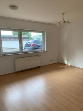 Foto - 2 ZKB, EG, zentral gelegen - 420,00 EUR Kaltmiete,