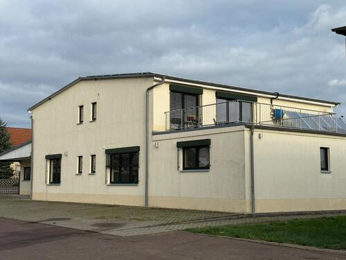 Foto - Arztpraxis, Büroräume, mit Wohnung zu vermieten