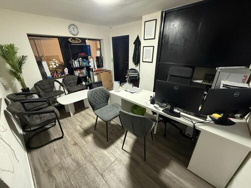 Foto - Büro zu vermieten - 700,00&nbsp;EUR Kaltmiete, ca.&nbsp; 14,00&nbsp;m&sup2;