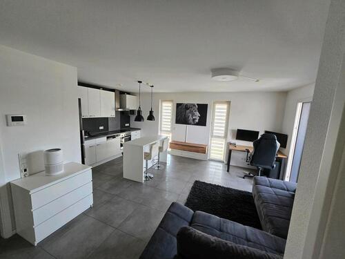 Foto - Lichtdurchflutete 51 qm Whg in Lisdorf mit Tiefgaragenstellplatz.