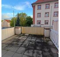 Wohnen mit Wohlfühlfaktor – attraktive 3-Zimmer-Wohnung mit Terrasse und begehbarem Kleiderschrank - Naumburg (Saale)