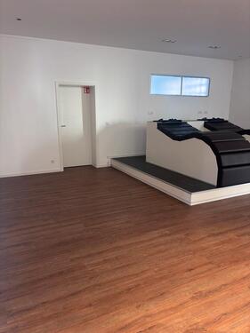 Foto - Räume zur Untermiete - 250,00 EUR Kaltmiete, ca.  140,00 m²