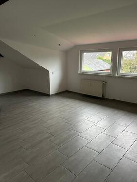 Foto - 5 Zimmer Dachgeschoßwohnung zur Miete in Nienhagen