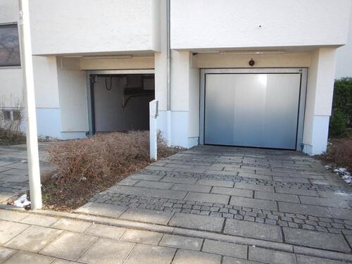 Foto - Duplex Tiefgaragen Stellplatz RathausstraßeUnterhaching