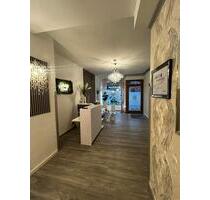 Behandlungsraum im Kosmetikstudio in Goch zu vermieten