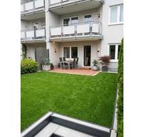 Top gepflegte 4-ZKB EG-Wohnung mit EBK, Garten und Stellplatz - Überherrn