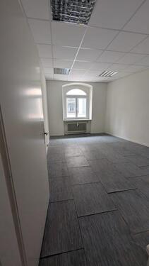 Foto - Praxis- oder Büroräume - 490,00 EUR Kaltmiete,