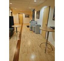 Büro-Räume - 2.125,00 EUR Kaltmiete, ca.  8,50 m² in Paderborn (PLZ: 33104)