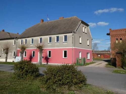 Foto - Landleben bei WB-Schöne 3,5-R-Wohnung auf 4-Seitenhof