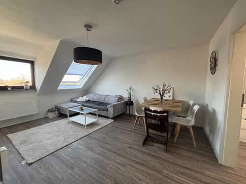 Foto - Charmante 3-Zimmer Wohnung im Dachgeschoss