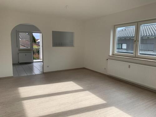 Foto - Komplett renoviert! Helle & ruhige 2-Zimmer-Wohnung