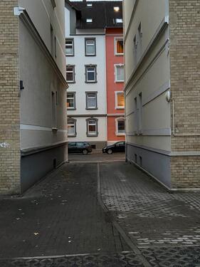 Foto - Einstellplatz mit breiter Einfahrt, Östliches Ringgebiet