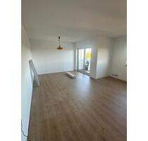 Moderne 2 Zimmer-Wohnung mit Balkon & Aufzug – 70 qm - Solingen Aufderhöhe