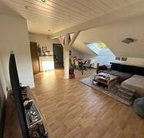 3 Zimmerwohnung mit EBK und Balkon in Dietersburg zu vermieten