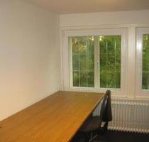 Büroraum zu vermieten - 120,00&nbsp;EUR Kaltmiete, ca.&nbsp; 9,00&nbsp;m&sup2; in Cappeln (Oldenburg) (PLZ: 49692)