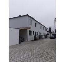 Reihenmittelhaus mit Einliegerwohnung - Ingolstadt Nordost