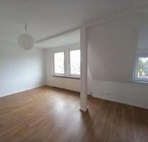 Renovierte 3-Zimmer-Dachgeschoßwohnung in Hof - Ossecker Straße