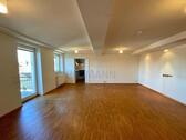 Foto - Altstadt-Highlight: Stilvolle 4- Wohnung mit Lift, Einbauküche, Garage und vieles mehr!