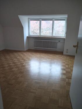 Foto - Helle renovierte 3-Zimmerwohnung an EINZELPERSON zu vermieten