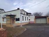 Foto - Haus mit Gewerbe und Grundstück