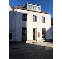 Vermiete Pizzeria mit Terrasse im Ortskern Kronberg-Oberhöchstadt - Kronberg im Taunus