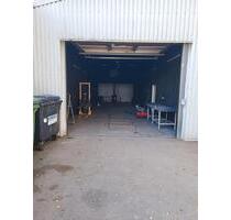 Halle mit Küche, WC, Büro und Garage - Augsburg Bärenkeller