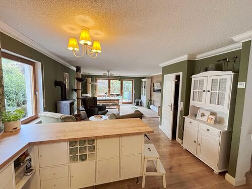 Foto - Modernisierte Doppelhaushälfte mit Photovoltaik und Wallbox zu vermieten.