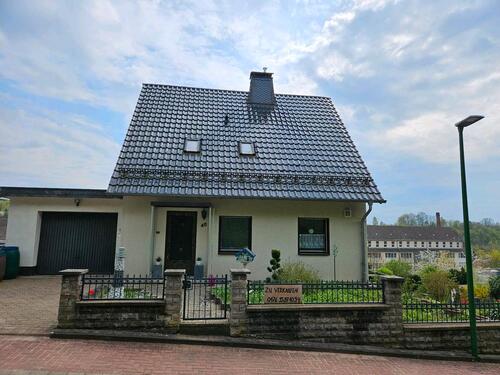 Foto - Haus zum Kauf - 250.000,00&nbsp;EUR Kaufpreis, ca.&nbsp; 180,00&nbsp;m&sup2;
