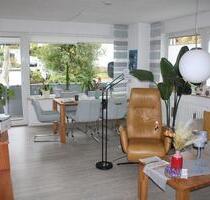 Gepflegte 3 Zi.-Whg mit Balkon, modernem Bad, Kfz-Stp., 1a-Lage! - Schwelm