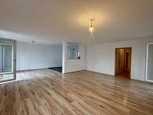 Foto - Hochwertige Vier Zimmerwohnung in TOP Lage von Griesheim