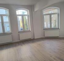 Im Herzen der Altstadt: 4 Zi Wohnung + Balkon mit eigenem Eingang WG geeignet saniert - Schleswig