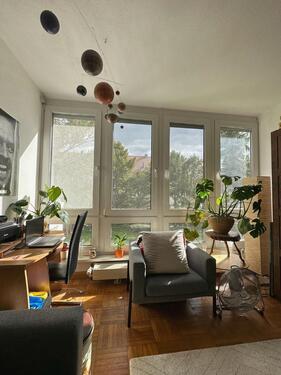 Foto - 1-Zimmer Wohnung ab 01.03.2026 - 700,00&nbsp;EUR Kaltmiete, ca.&nbsp; 29,00&nbsp;m&sup2;