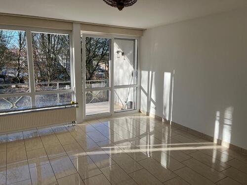 Foto - Attraktive 2,5 Zimmer-TOP- Wohnung , idyllische Südlage