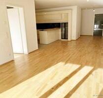 Neuwertige 2,5 - Zi.-Wohnung mit 95m² in ruhiger zentraler Lage - Bad Reichenhall