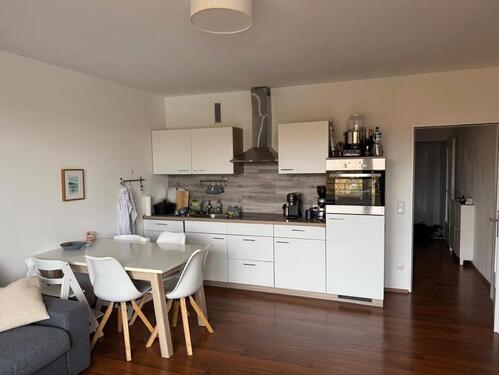 Foto - Von Privat: 2-Zimmer-Wohnung mit Balkon, Weitblick, TG, Fahrstuhl