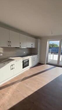 Foto - LUNDEN-ZU VERMIETEN-3 ZIMMER OG WOHNUNG-DB-EBK-MIT GS